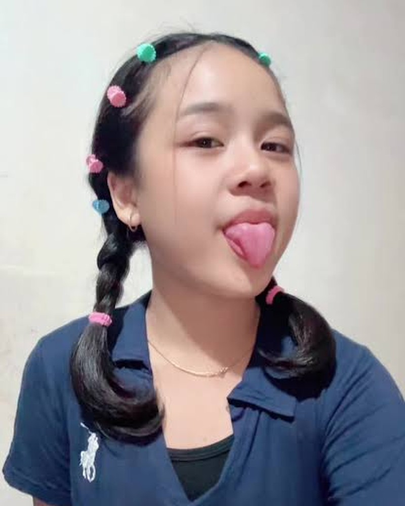 Potret Shania Oktaviani